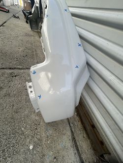 GMC Sierra 1,500 front bumper regular 2022 - 2025 Used Oem