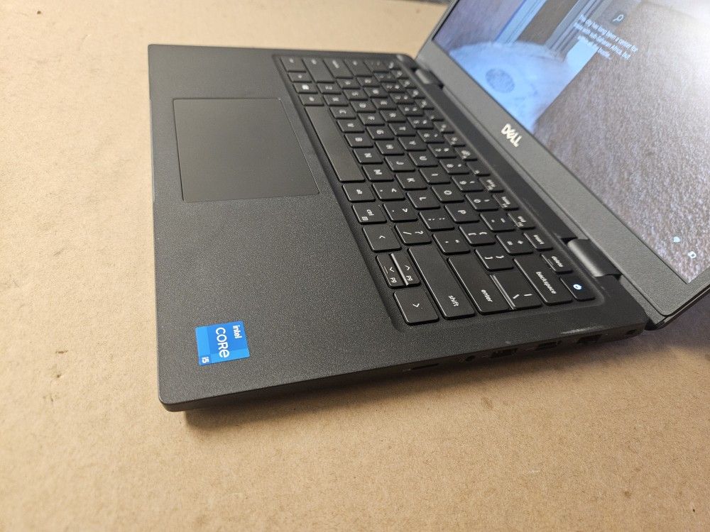 Dell Latitude Laptop 3420 i5 24gb Ram 256gb SSD Drive 11th Gen 14" Screen Win 11 MS Office
