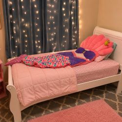  Twin Bed With Mattress 