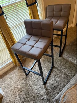 BRAND NEW ‼️✨ Set of 2 Barstools🔥⭐️