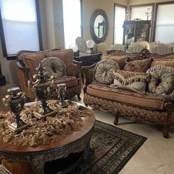 Beautiful Living Room Brand New Set
