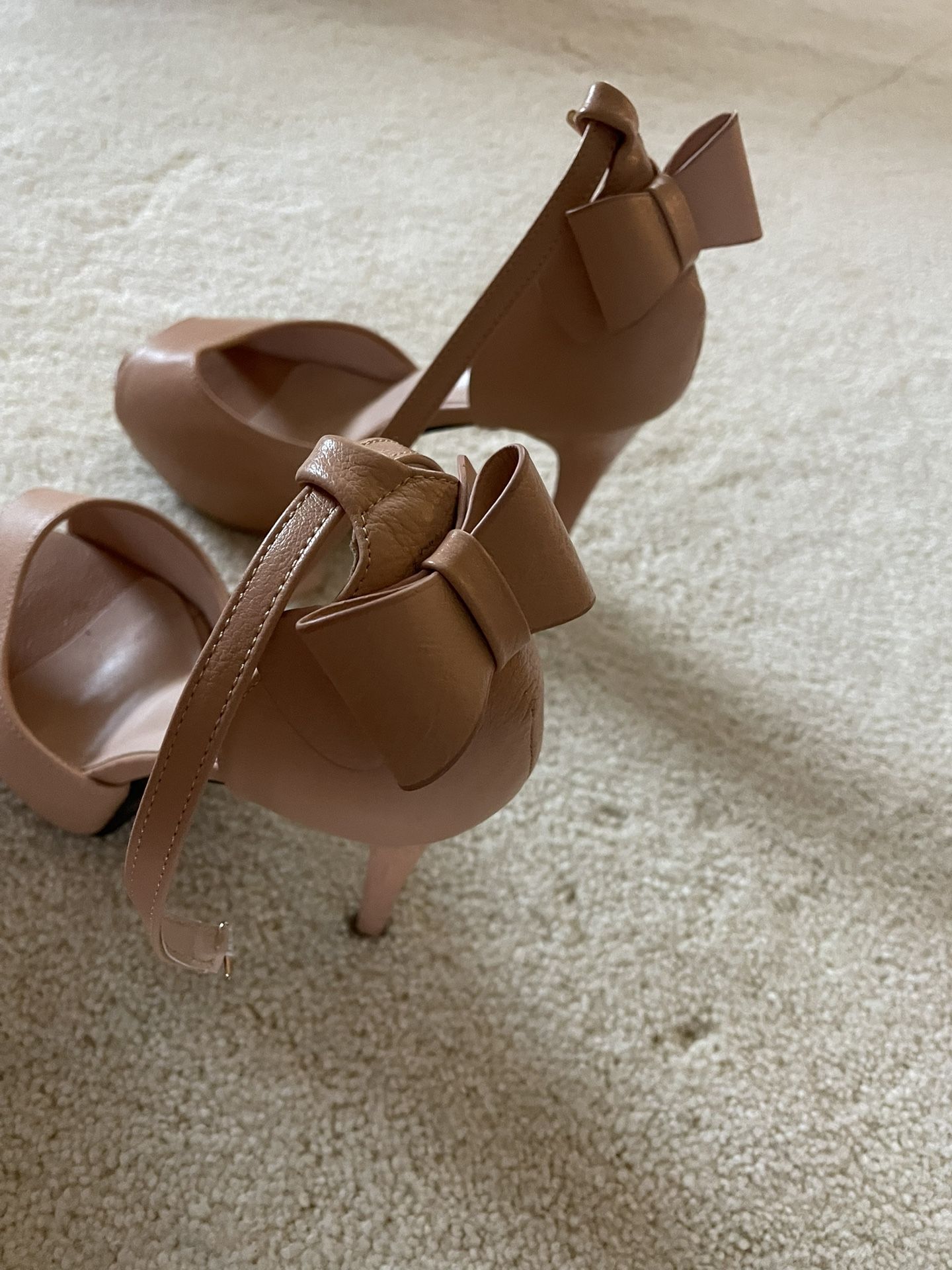Tan Bow Decor Peep Toe Stiletto Heeled Ankle Strap Pumps Size 8.5/ Eu39