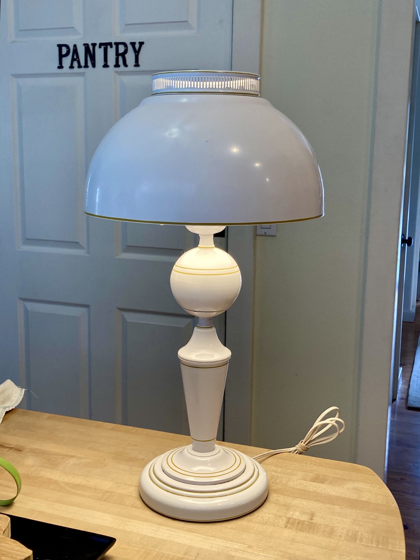 Lamp Midcentury Metal Underwriters Table or Bedside