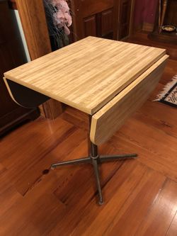 SMALL DROP LEAF TABLE