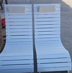Outdoor Lounge chairs