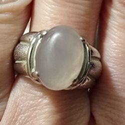 Beautiful Genuine Pink Quartz Sterling Silver Ring 💍!