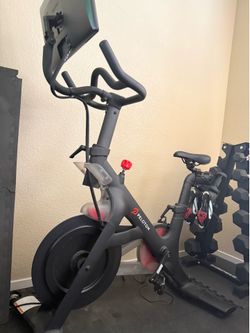 Peloton bike - $800 OBO
