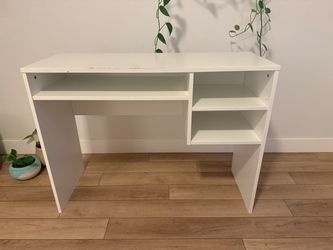 Vanity / desk