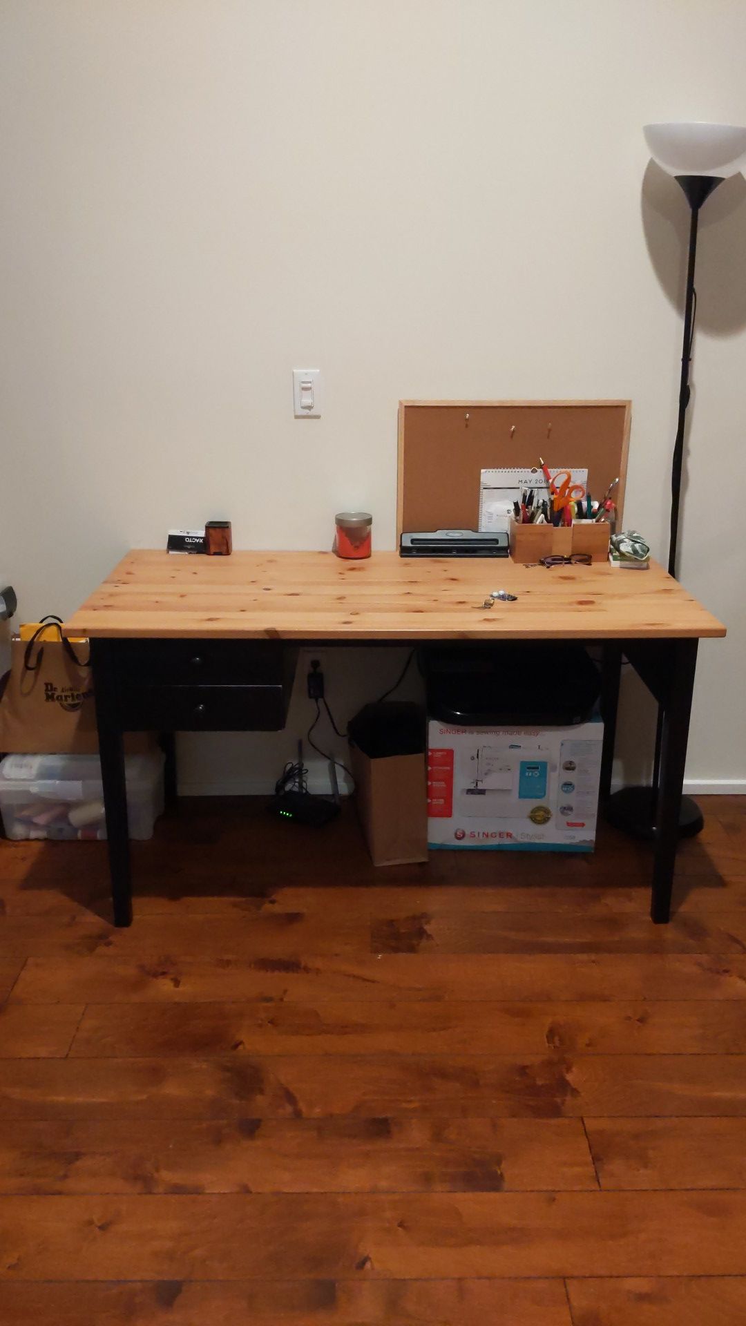 IKEA ARKELSTORP Computer Desk table with drawers