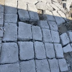 Concrete Pieces 