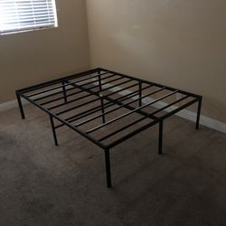Queen Sized Metal Bed frame 
