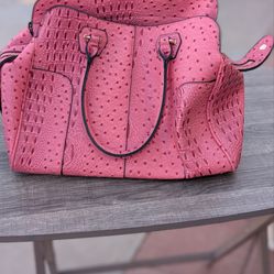 Pink large crocodile print purse $25
