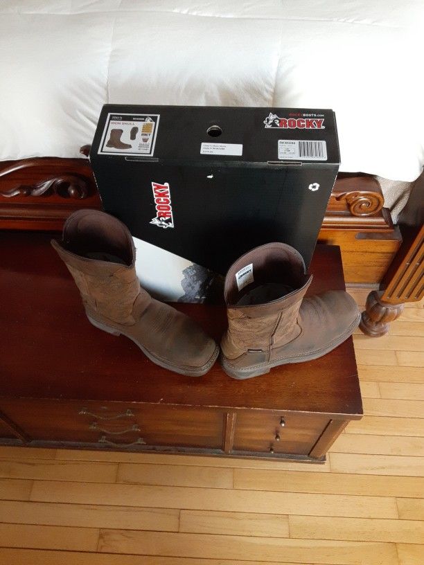Rocky Met Guard Boots