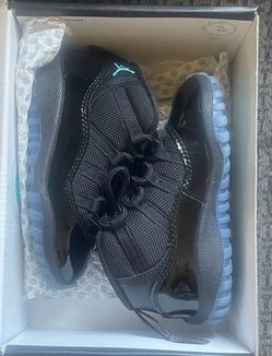 Jordans toddlers size 8c gamma 11s,infrared 6s,Kobe lakers 4s