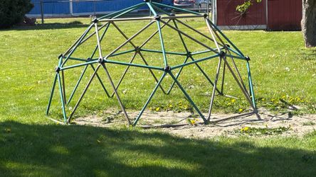 Climbing dome