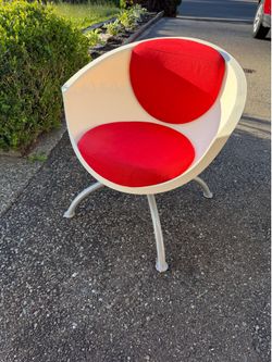 Rare Vintage IKEA Gubbo Modern Swivel Chair