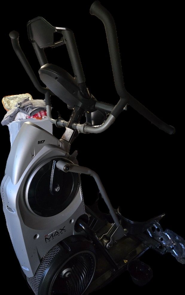 Bowflex M7