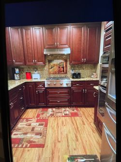 Kitchen Mahogany cabinets