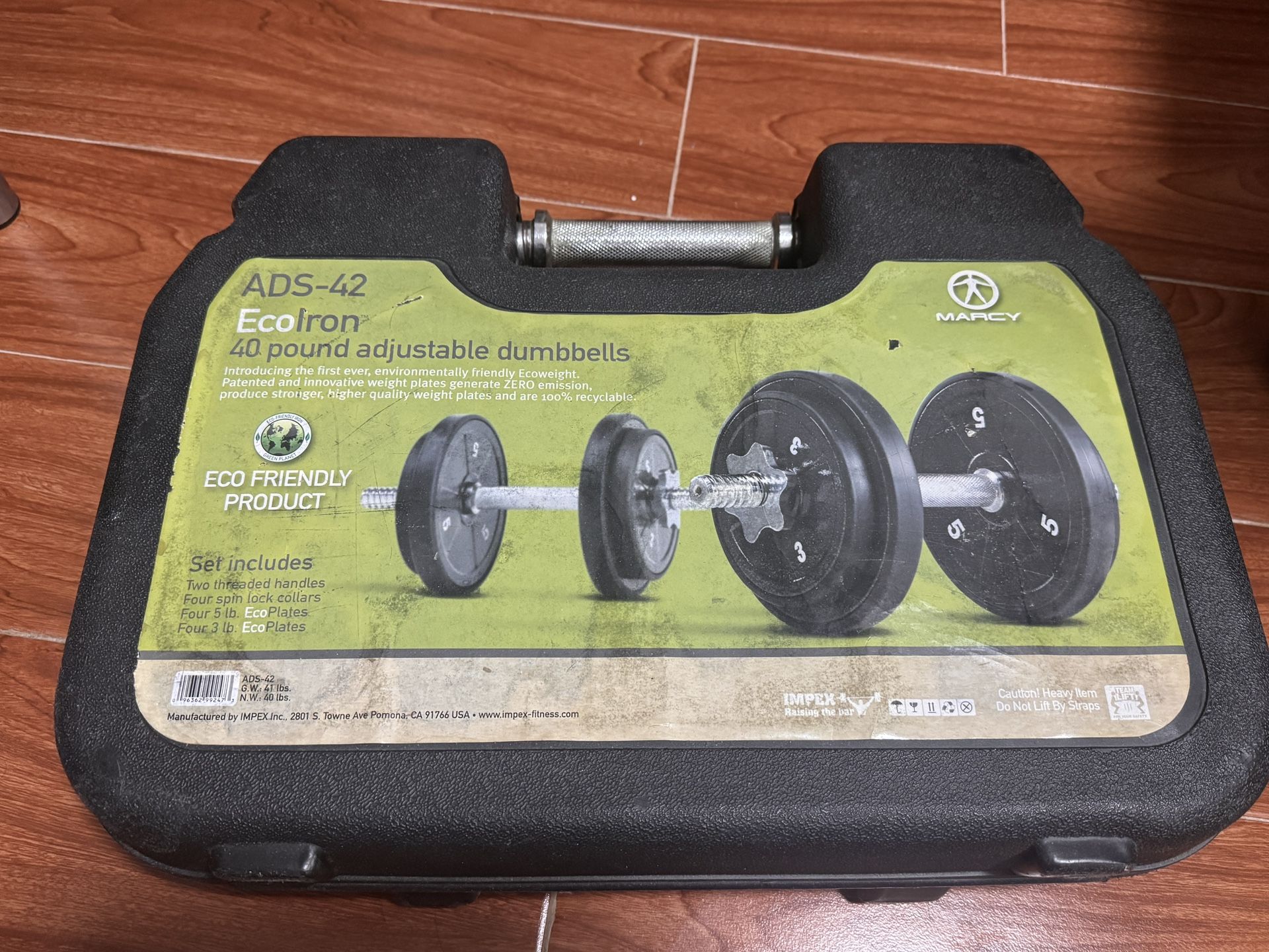 Adjustable Dumbbell Set w/ Case – Great Condition