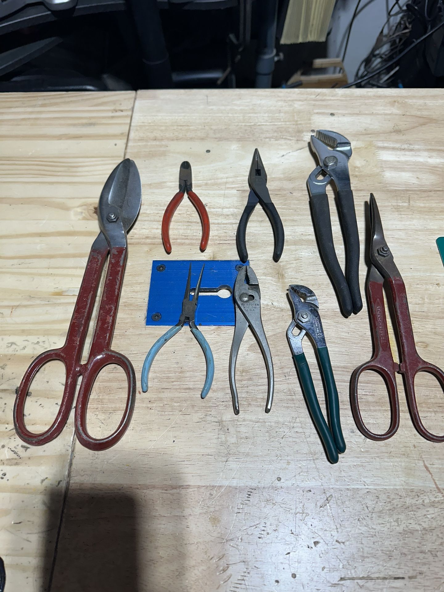Pliers