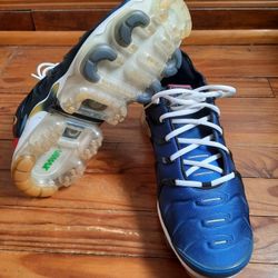 Nike Vapormaxs Size 12