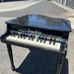 *** Neiman Marcus Kids Baby Grand Piano ***