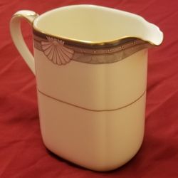 Noritake STANFORD COURT Creamer