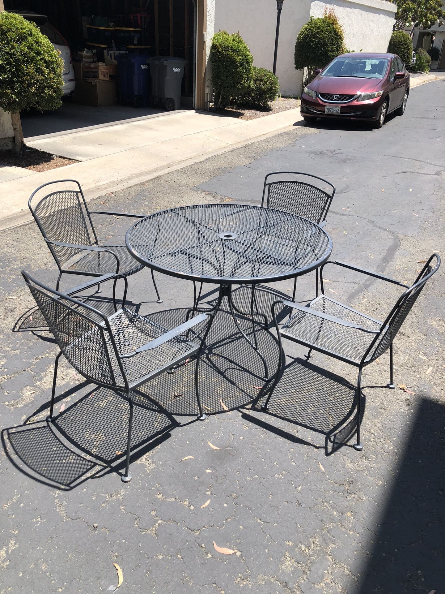 Mid Century Patio Table & Chairs