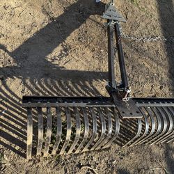Tow Dirt rake