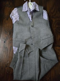 Boys 3 Piece Suit Size 4