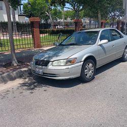 2001 Toyota Camery Le 230k Miles