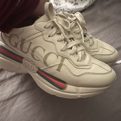 Gucci Shoes 