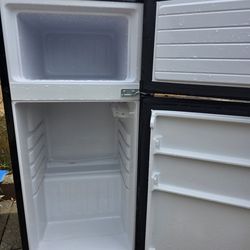 Small Refrigerator
