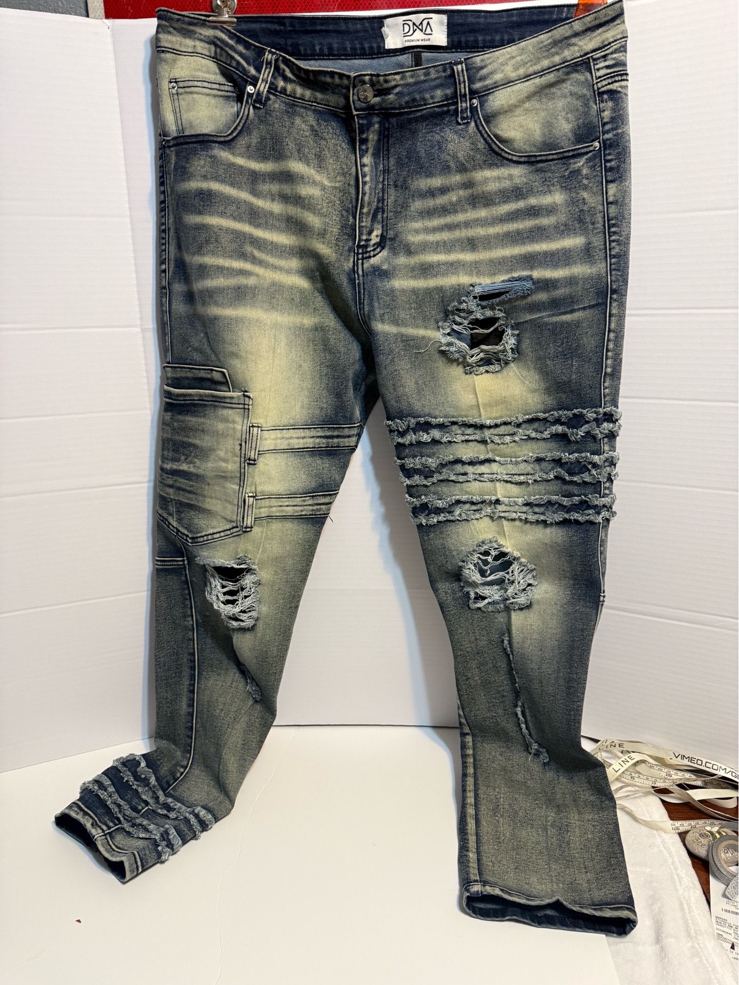 DNA Premium Wear Men’s Jean Size 42