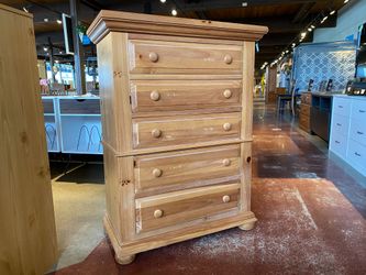 BROYHILL Made in USA Oak Five Drawer Tallboy