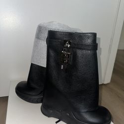 GIVENCHY SMALL BOOTS