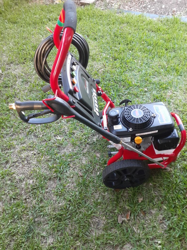 PREDATOR PRESSURE WASHER 2500 PSI for Sale in San Antonio, TX OfferUp