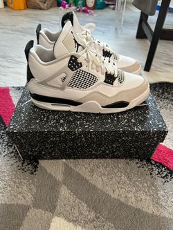Jordan 4 Military Black Size 9