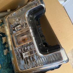 Ford Super Duty Headlights Right And Left 