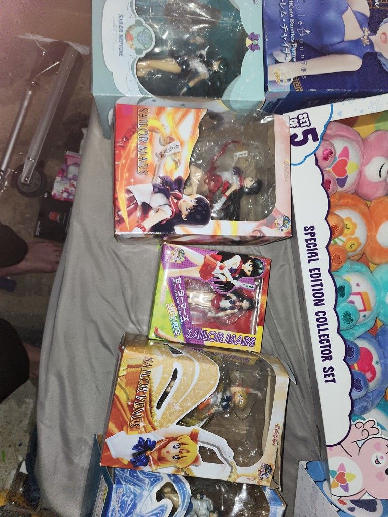 Sailor Moon Collection For Sale!!