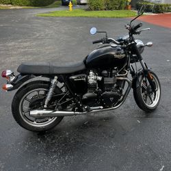 2010 Triumph Bonneville