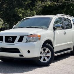 2012 Nissan Armada 