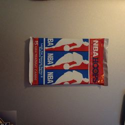 NBA Hoops 1990 Sealed Pack