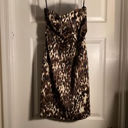 STRAPLESS LEOPARD DRESS SIZE 6