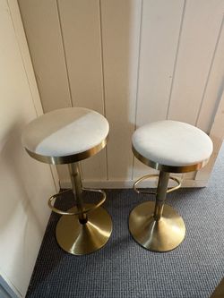 Bar stool