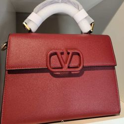 Valentino

Valentino VSLING Foldover Top Tote Bag

