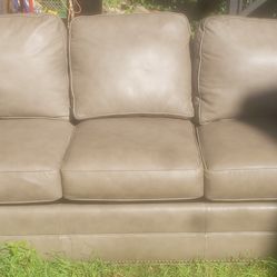 Thomasville Sleeper Sofa – Like New Condition - $400 OBO
