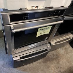Kitchen Aid Wall Oven Stainless Steel New Open Box Some Cosmetic Damage 