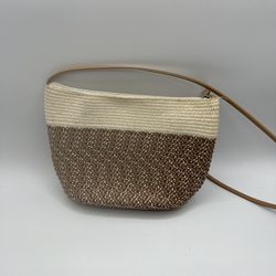 100% Paper Straw Tote Bag Tan & Silver Crossbody Read Below.  Has a little peel on strap and a bit of separation in zipper area look at pictures.  Int