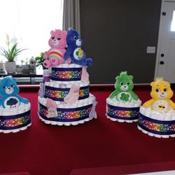 Diaper Cakes And Center Pieces 